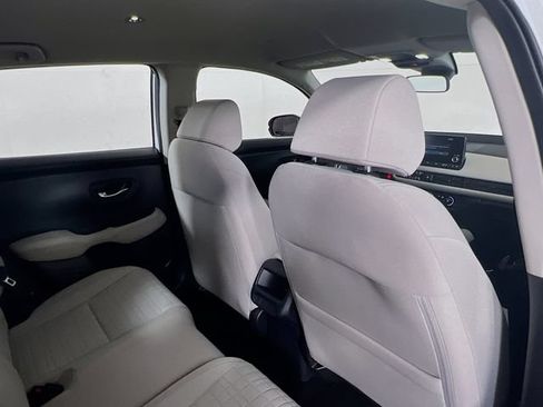 Used 2024 Honda HR-V LX image 21