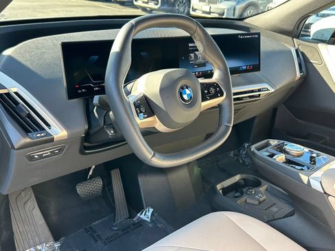 Used 2026 BMW iX xDrive45 w/ Climate Comfort Package AWD/4WD image 13