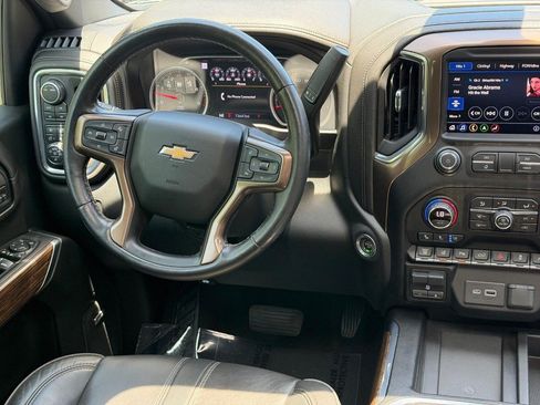 Used 2020 Chevrolet Silverado 2500 High Country w/ Z71 Off-Road Package AWD/4WD image 12