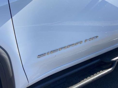 Used 2025 GMC Sierra 3500 SLE image 27