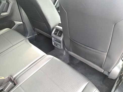 Used 2019 Volkswagen Tiguan SE FWD image 11