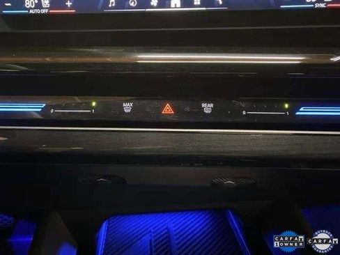 Used 2025 BMW 530i xDrive image 95