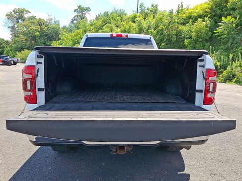 Used 2020 RAM 2500 Tradesman w/ Chrome Appearance Group AWD/4WD image 28
