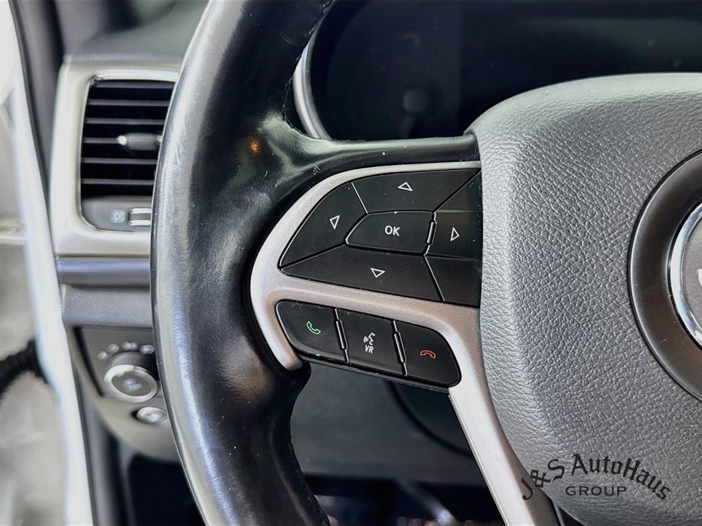 Used 2021 Jeep Grand Cherokee Laredo X AWD/4WD image 13