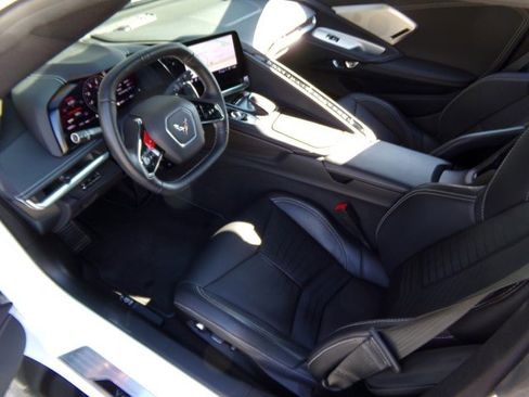 Used 2021 Chevrolet Corvette Stingray Preferred Cpe w/ Z51 Performance Package image 22