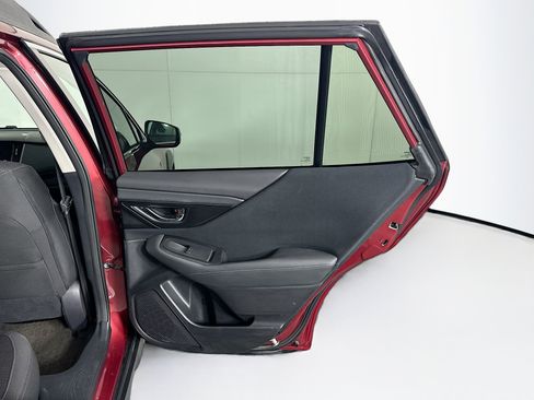 Used 2025 Subaru Outback Premium AWD/4WD image 31