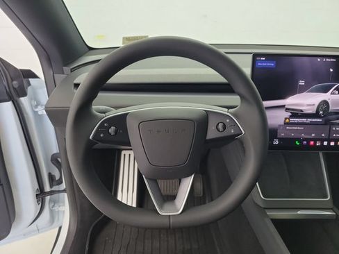 Used 2026 Tesla Model Y Long Range AWD/4WD image 22
