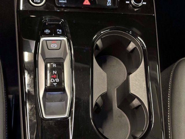 Used 2025 Audi Q6 e-tron Premium w/ Convenience Package AWD/4WD image 27