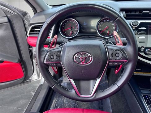 Used 2020 Toyota Camry XSE image 21