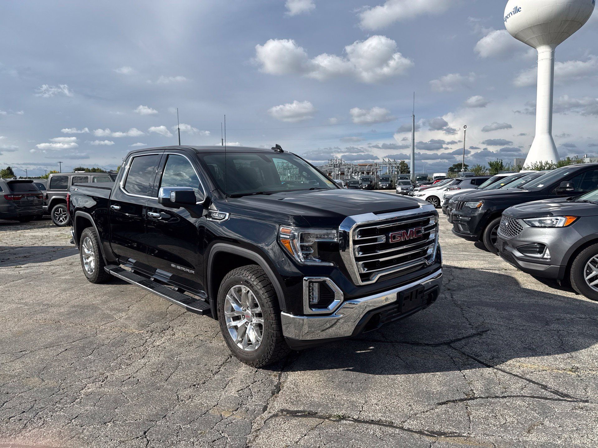 Used 2019 GMC Sierra 1500 SLT w/ SLT Premium Package AWD/4WD image 4