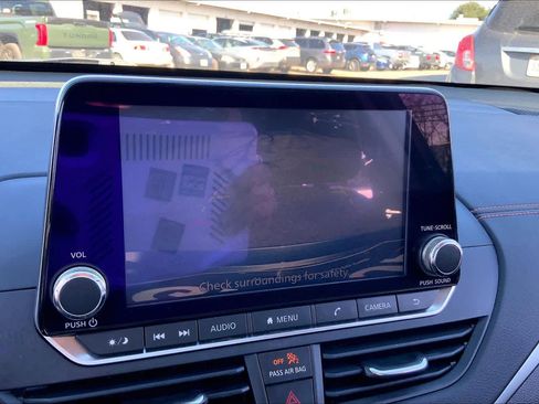 Used 2019 Nissan Altima 2.5 SR w/ SR Premium Package image 26