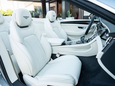 Used 2024 Bentley Continental GT V8 image 49