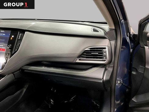 Certified 2025 Subaru Outback Onyx Edition AWD/4WD image 18