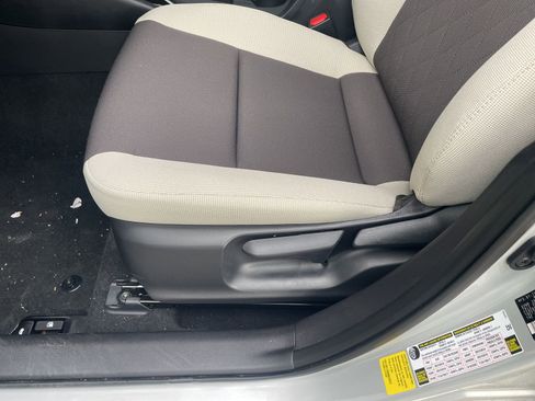 Used 2026 Toyota Corolla LE image 5