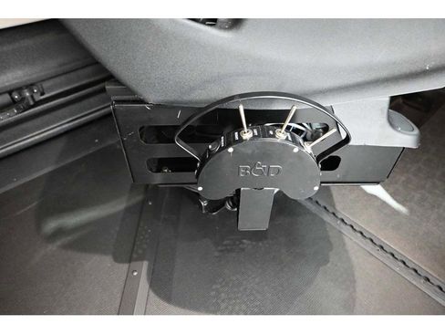 Used 2024 Chrysler Pacifica Touring-L FWD image 22