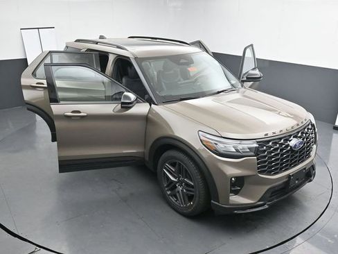 New 2026 Ford Explorer ST w/ Sun And Sound Package image 34