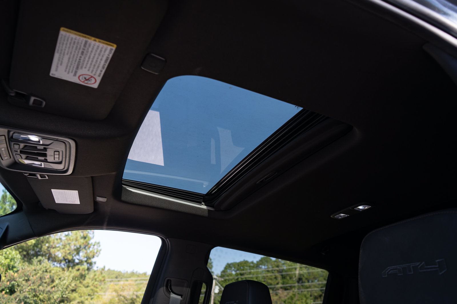 Used 2020 GMC Sierra 2500 AT4 w/ AT4 Premium Package AWD/4WD image 16