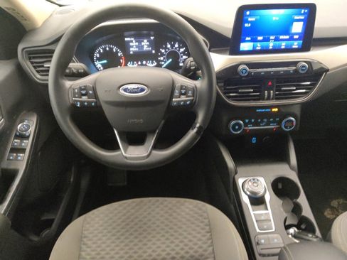 Used 2020 Ford Escape SE image 22