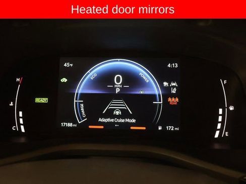 Used 2025 Toyota Camry SE image 18