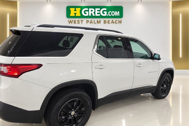 Used 2021 Chevrolet Traverse LT FWD image 4