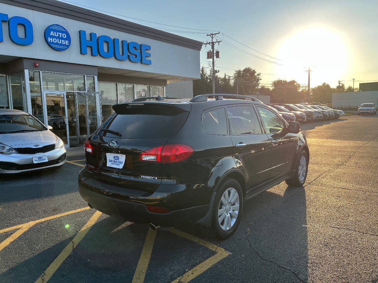 Used 2012 Subaru Tribeca Limited w/ PWR Moonroof Pkg AWD/4WD image 10