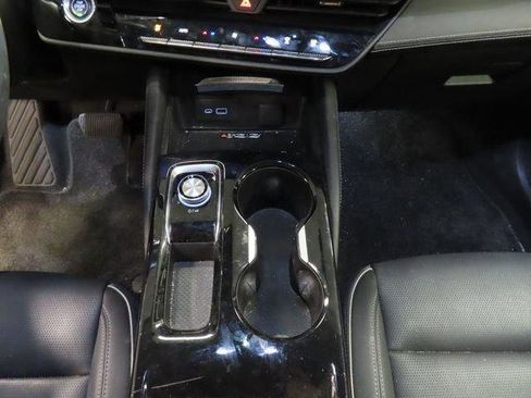 Used 2024 Buick Envision Avenir AWD/4WD image 23