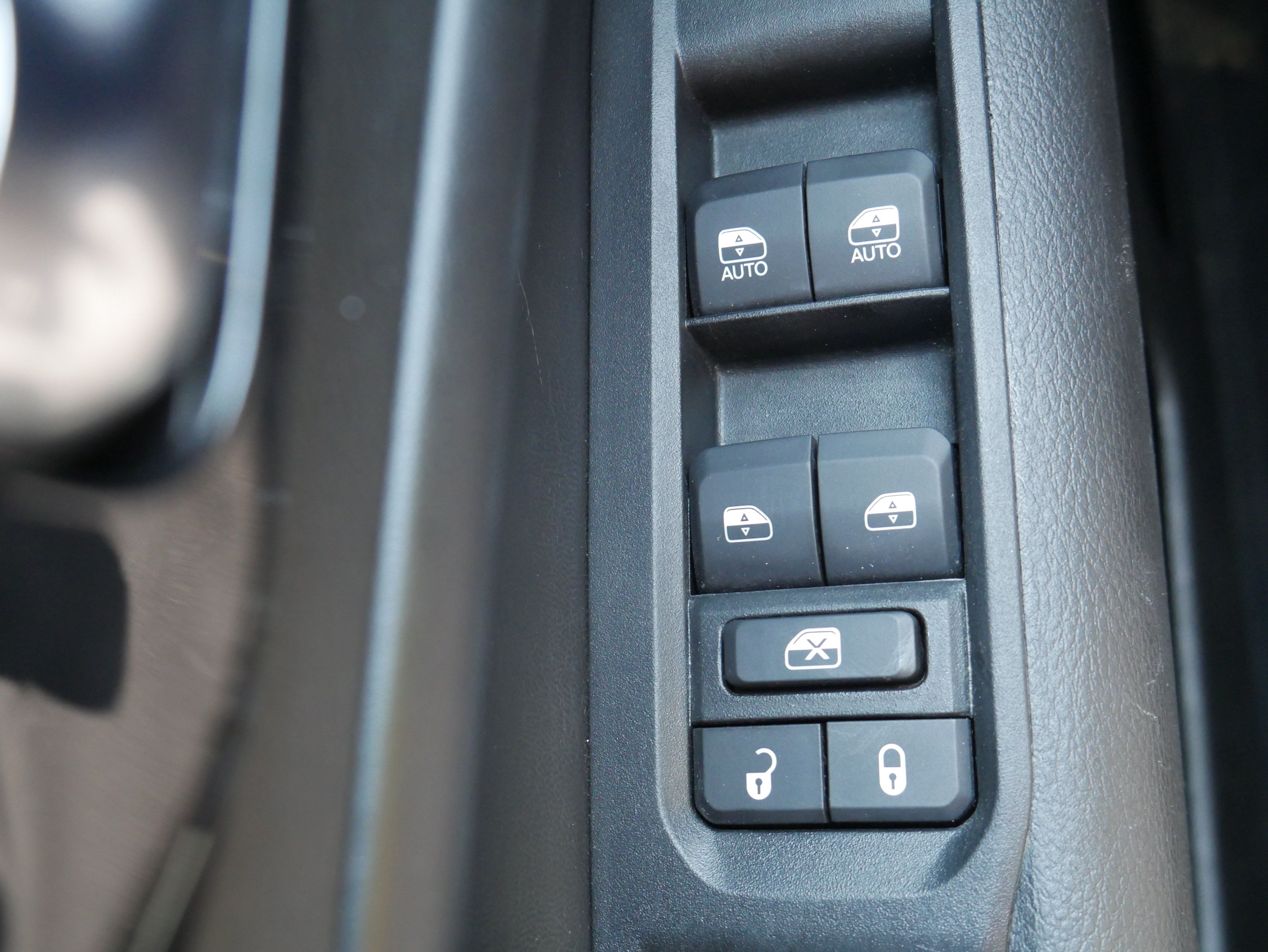Used 2022 Jeep Compass High Altitude AWD/4WD image 32