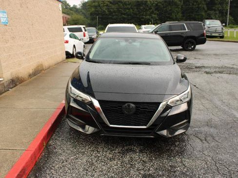 Used 2022 Nissan Sentra SV FWD image 2