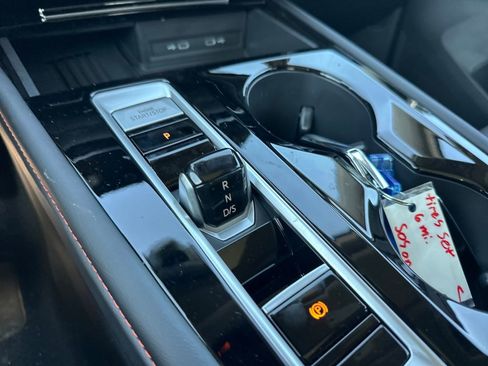 New 2026 Volkswagen Atlas Peak Edition AWD/4WD image 23