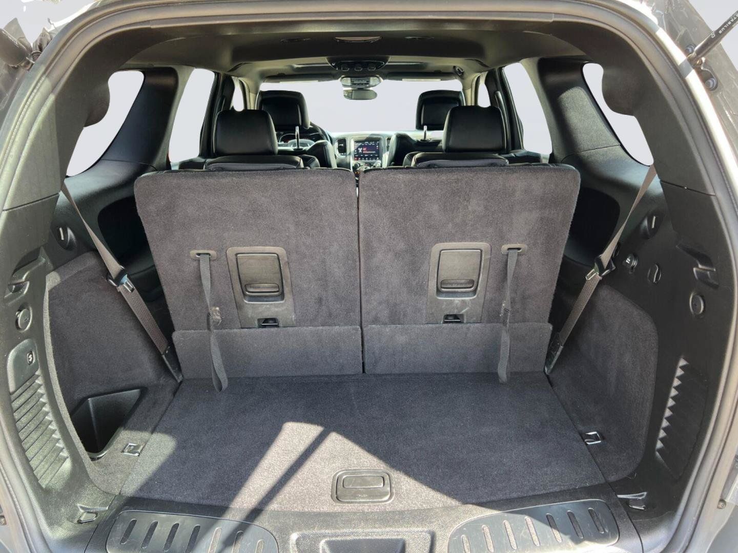 Used 2020 Dodge Durango R/T w/ Blacktop Package AWD/4WD image 20
