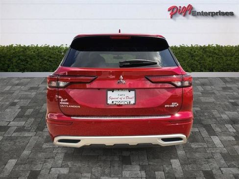 Used 2023 Mitsubishi Outlander SEL AWD/4WD image 13