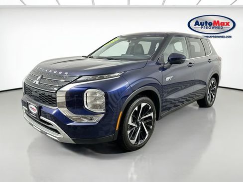 Used 2024 Mitsubishi Outlander SE image 4