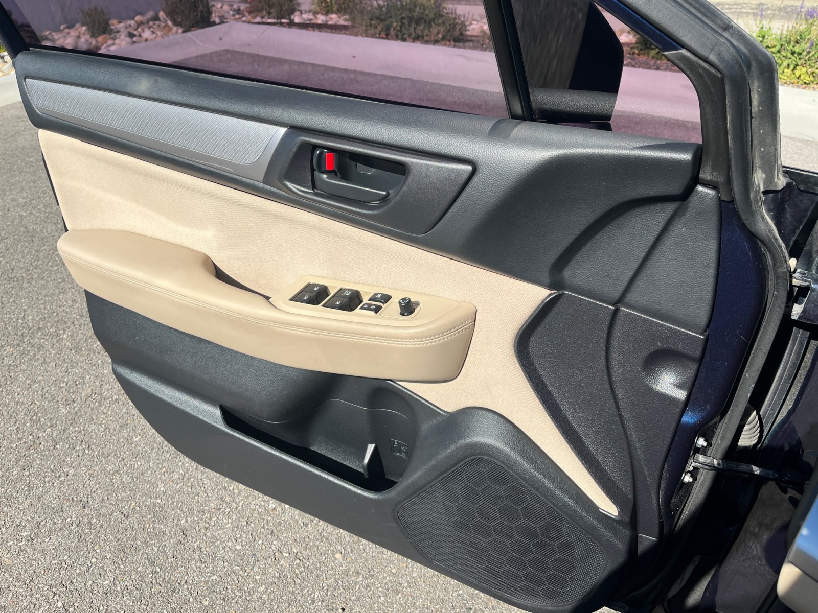 Used 2018 Subaru Outback 2.5i AWD/4WD image 13