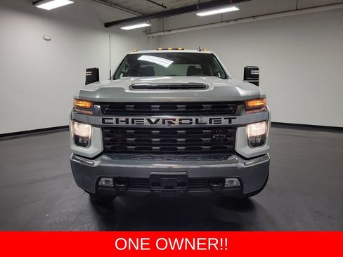 Used 2020 Chevrolet Silverado 2500 LT w/ Convenience Package AWD/4WD image 2