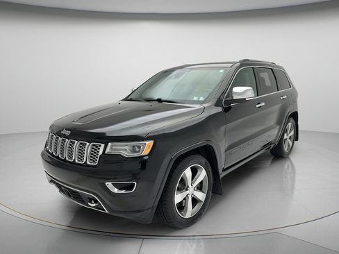 Used 2019 Jeep Grand Cherokee Overland AWD/4WD image 3