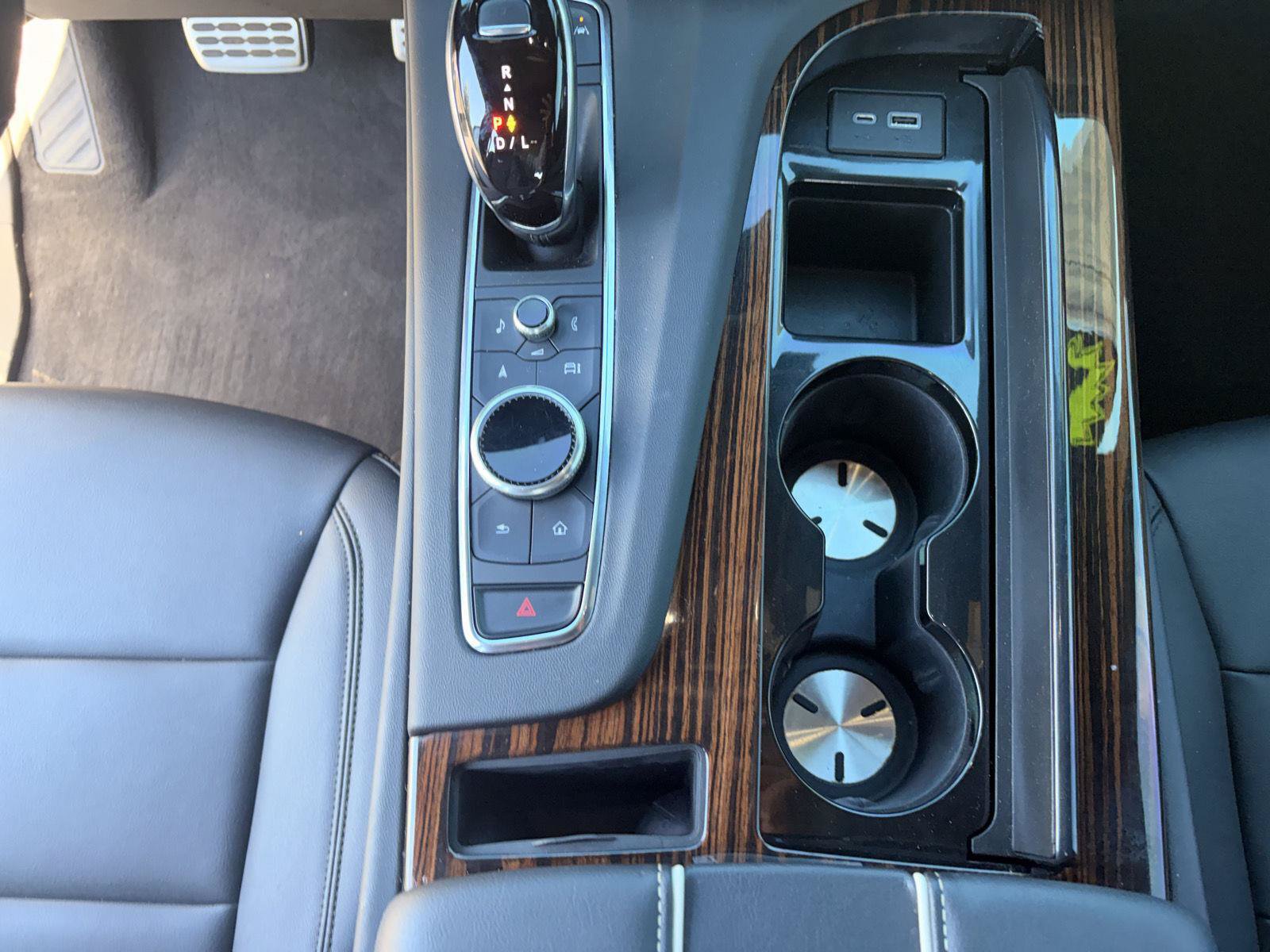 Used 2022 Cadillac Escalade Luxury RWD image 15