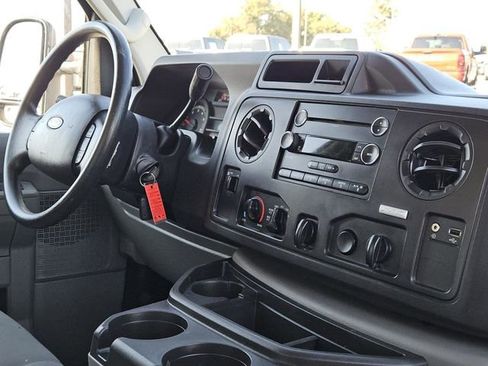 Used 2019 Ford E-350 and Econoline 350 Super Duty w/ Power Windows & Locks Group image 30