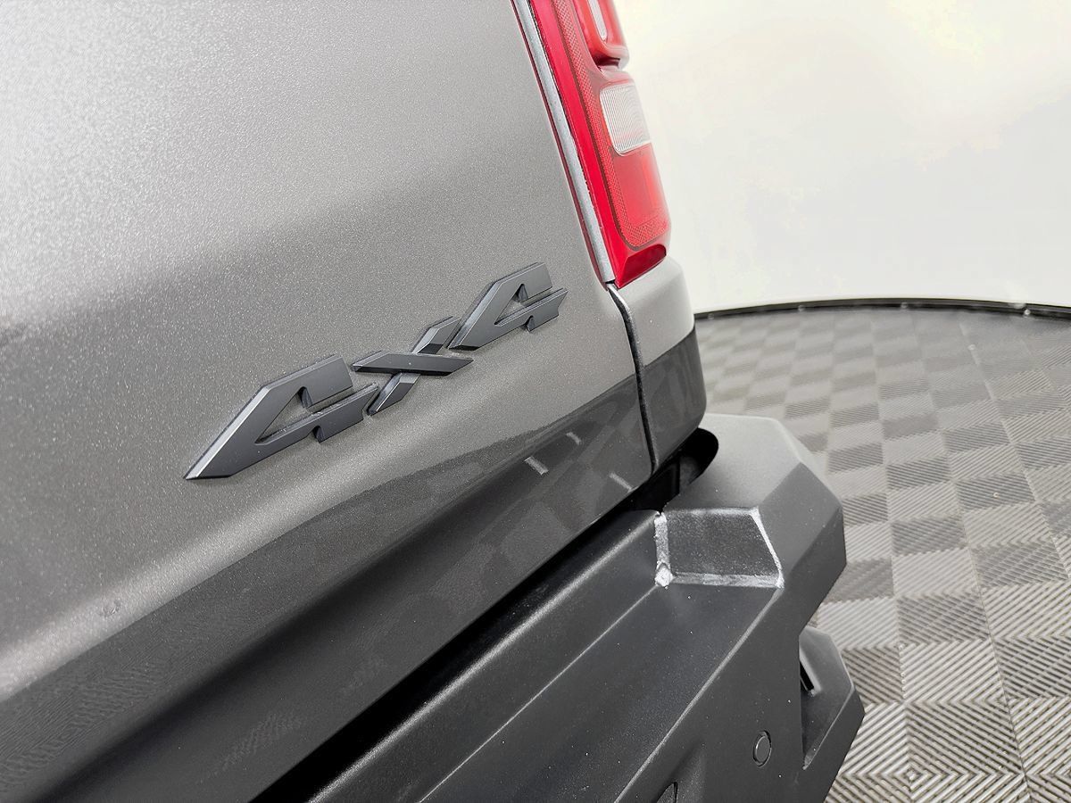 Used 2023 RAM 1500 Laramie AWD/4WD image 16