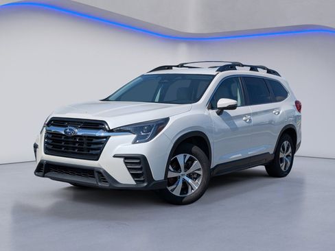 Used 2023 Subaru Ascent Premium w/ Convenience Package AWD/4WD image 2