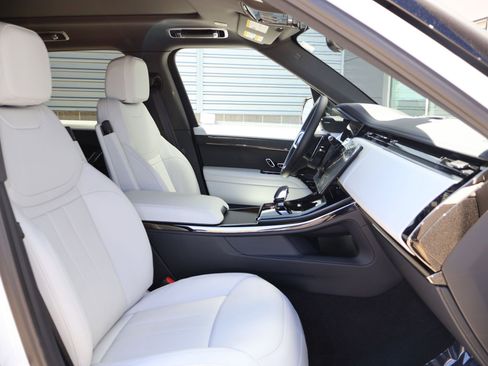 Certified 2025 Land Rover Range Rover Sport AWD/4WD image 29