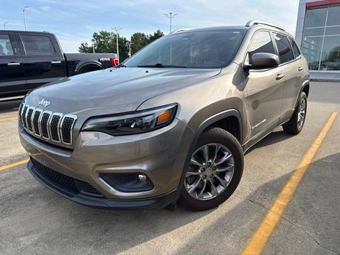 Used 2020 Jeep Cherokee Latitude Plus FWD image 1