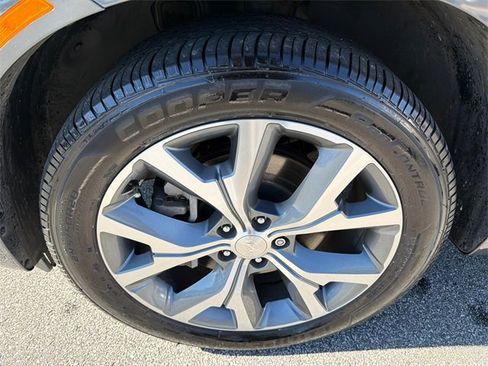 Used 2021 Hyundai Palisade Limited image 11