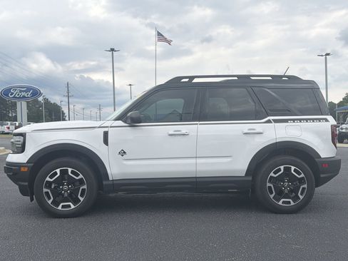 Used 2024 Ford Bronco Sport Outer Banks AWD/4WD image 2