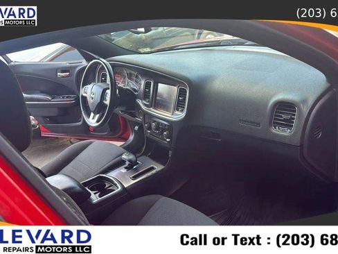 Used 2014 Dodge Charger SXT AWD/4WD image 38