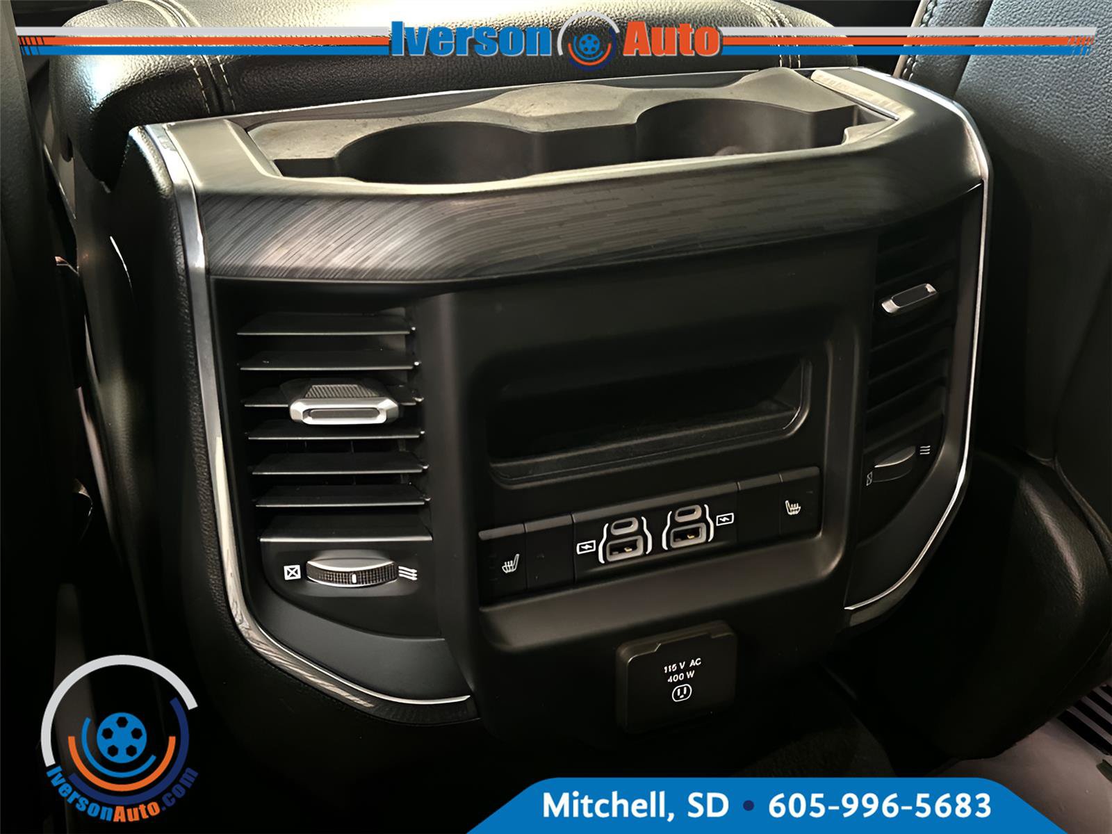 Used 2024 RAM 1500 Laramie AWD/4WD image 29
