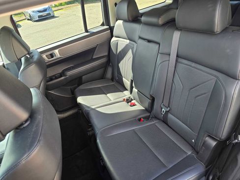 Used 2024 Hyundai Santa Fe SEL image 17