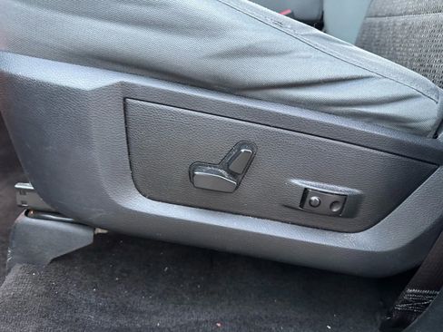 Used 2015 RAM 1500 Big Horn image 33