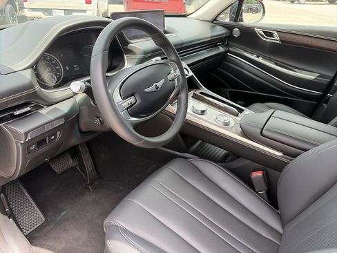 Used 2024 Genesis GV80 2.5T AWD/4WD image 12