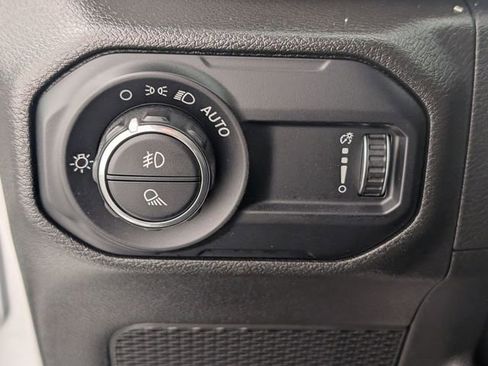 Used 2023 Jeep Gladiator Sport image 13