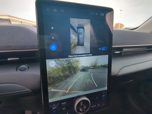 Used 2024 Ford Mustang Mach-E Premium image 17